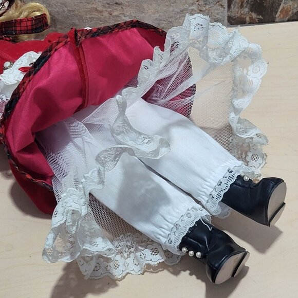 Vintage Porcelain Doll Velvet Red Dress White Lace Muff Hand Warmer - Picture 8 of 14